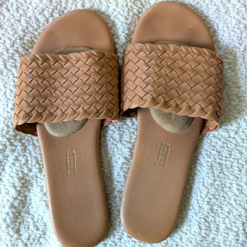 TKEES Betty woven slides, size 9